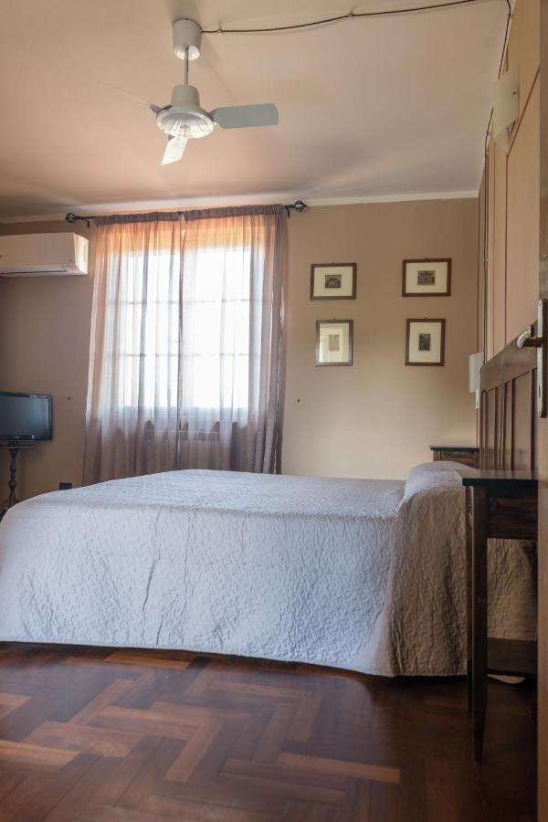 Locanda La Valle Кастельнуово-ди-Магра Экстерьер фото