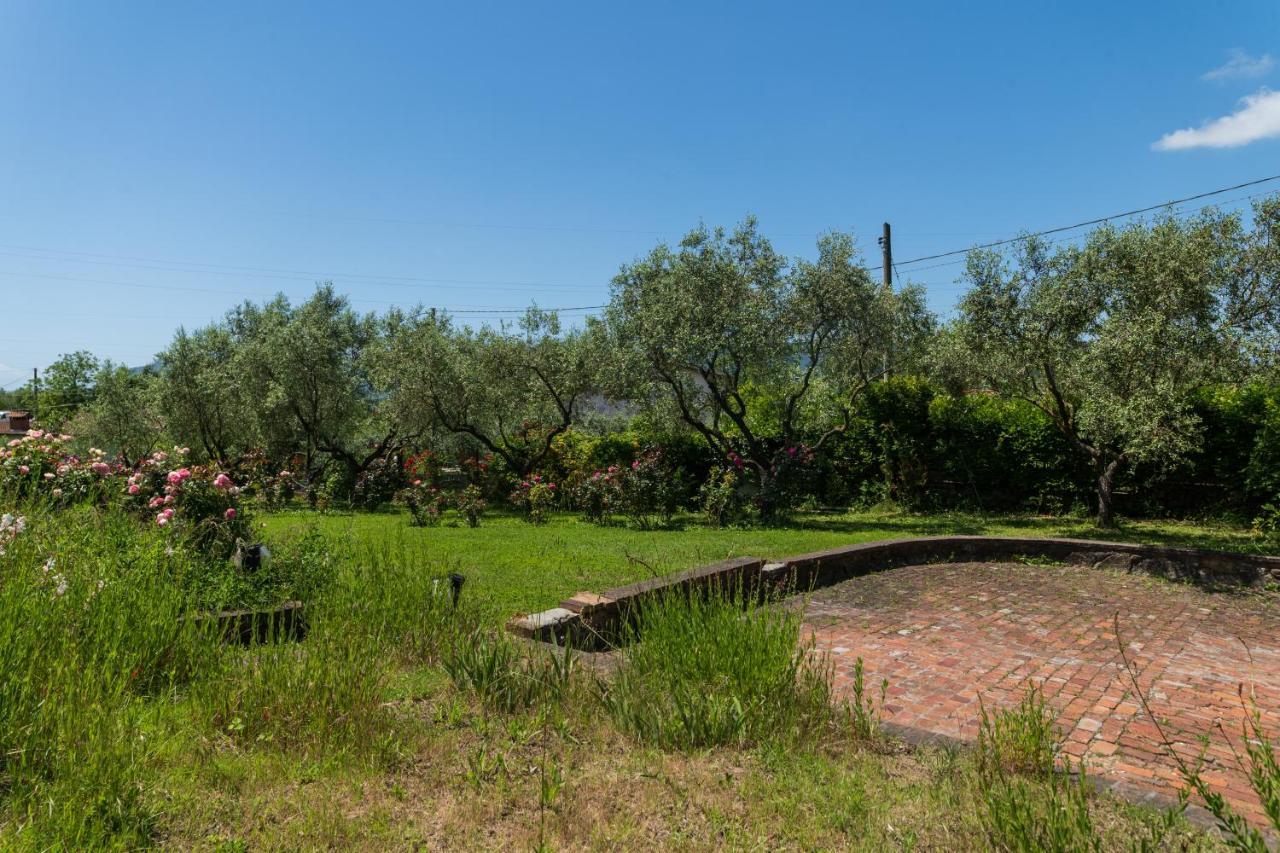 Locanda La Valle Кастельнуово-ди-Магра Экстерьер фото